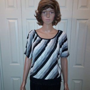 Dots Black/White/Gray Swirl Stipe Batwing Sleeve Black Banded Waist Top Sz S NWT